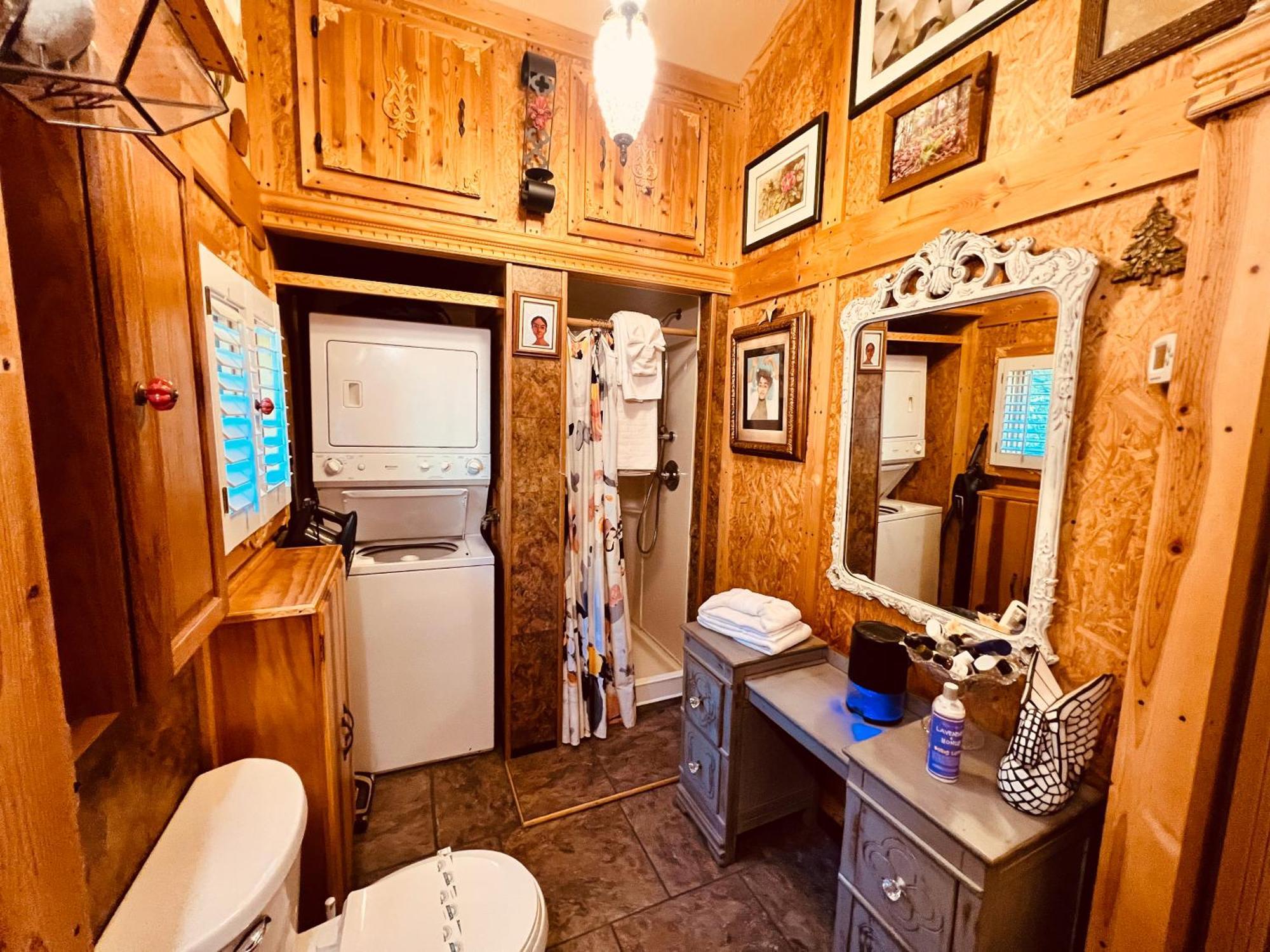 Tiny House, Wifi,Hot Tub,Secluded Villa Cosby Exteriör bild